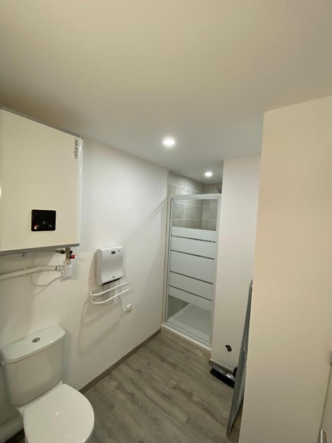 Studio Confortable Au Centre De Manosque Ngoại thất bức ảnh
